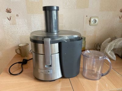 Лот: 17994420. Фото: 1. Соковыжималка Kenwood je810 series... Кухонная
