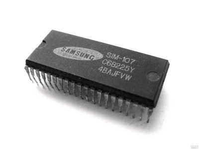 Лот: 8616732. Фото: 1. SIM-107 C68225Y, микросхема, процессор... Микросхемы