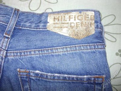 Лот: 249582. Фото: 1. Джинсы Tommy Hilfiger 2. Брюки, шорты