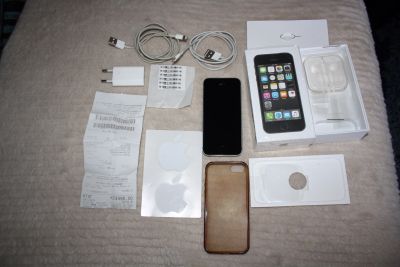 Лот: 12235014. Фото: 1. Iphone 5S Space Gray 16gb в идеале. Смартфоны