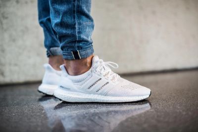 Лот: 7635898. Фото: 1. Кроссовки Adidas Ultra Boost... Кеды, кроссовки, слипоны