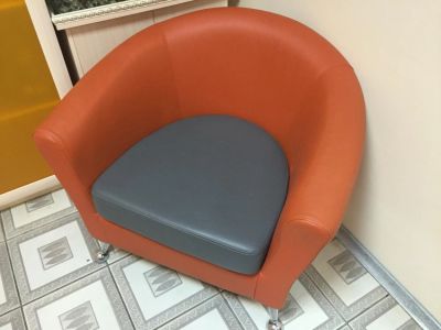 Лот: 6656056. Фото: 1. Продам 2 кресла. Стулья и кресла офисные