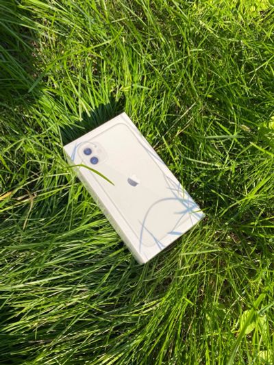 Лот: 16191194. Фото: 1. Смартфон Apple iPhone 11 64Gb... Смартфоны
