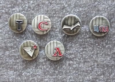 Лот: 25736505. Фото: 1. Значки Спортивные Общества. Сувенирные