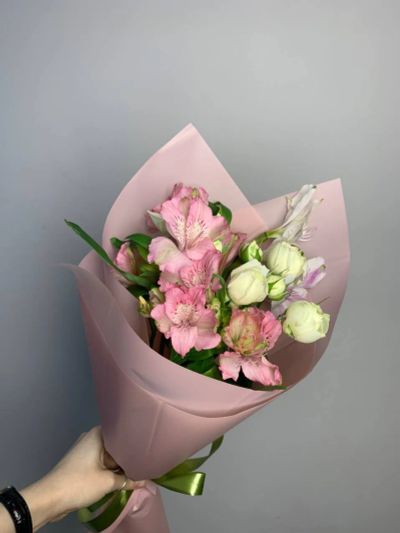 Лот: 25524342. Фото: 1. 1. Букет-комплимент быстрые торги... Свежие цветы
