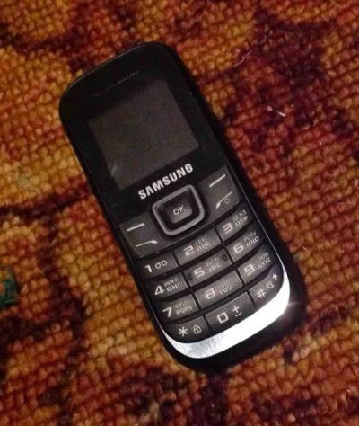 Лот: 4847904. Фото: 1. Samsung GT-E1200. Кнопочные мобильные телефоны