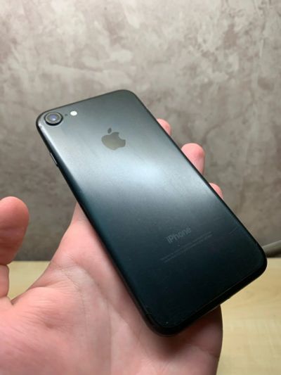 Лот: 15771753. Фото: 1. Iphone 7 Black 128gb. Смартфоны