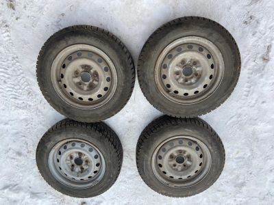Лот: 20857681. Фото: 1. 4 зимние штамповки viatti Brina... Шины на дисках