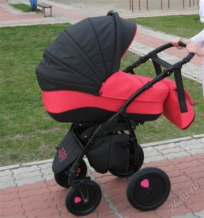 Лот: 2358692. Фото: 1. Коляска Tutis Zippy 3 в 1, цвет... Коляски