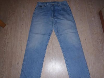 Лот: 3597053. Фото: 1. Продам джинсы Wrangler (оригинал... Брюки, джинсы, шорты