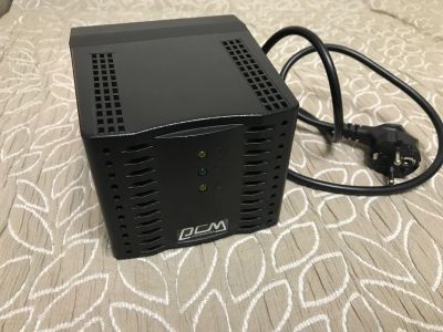 Лот: 13296767. Фото: 1. Стабилизатор напряжения Powercom... Стабилизаторы напряжения, ЛАТР