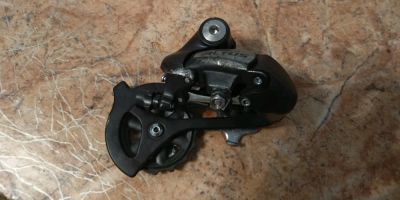 Лот: 12673839. Фото: 1. Shimano altus задний переключатель. Запчасти