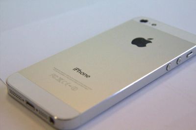 Лот: 8045797. Фото: 1. iPhone 5 A1429 White 16Gb. Смартфоны