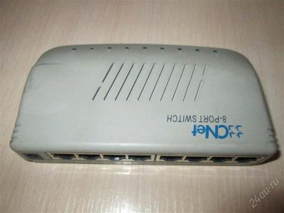 Лот: 2476227. Фото: 1. свитч CNet 8-port. Маршрутизаторы (роутеры)