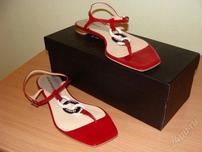 Лот: 164082. Фото: 1. EMPORIO*ARMANI Стильные, красные... Босоножки