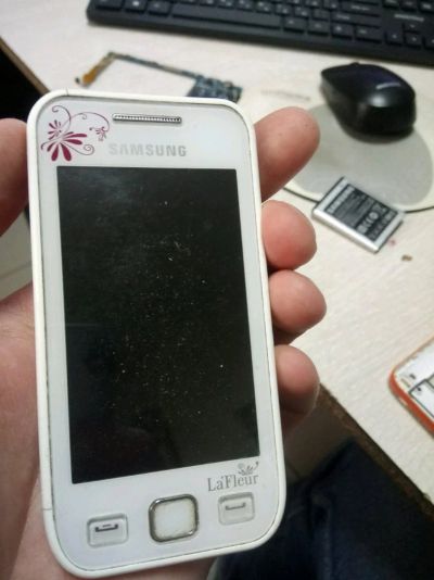 Лот: 15955646. Фото: 1. Смартфон Samsung GT-S5250 АКБ... Смартфоны