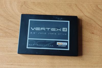 Лот: 18112576. Фото: 1. SSD OCZ Vertex 4. SSD-накопители