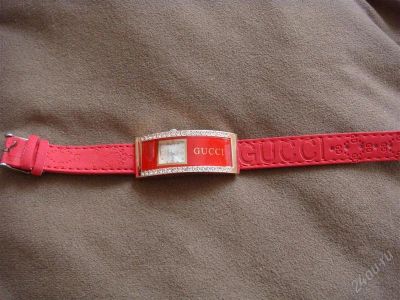 Лот: 1108361. Фото: 1. часики Gucci красные. Другие наручные часы