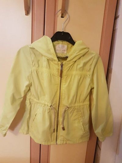 Лот: 11656290. Фото: 1. Ветровка "ZarA", на девочку 110-116... Верхняя одежда