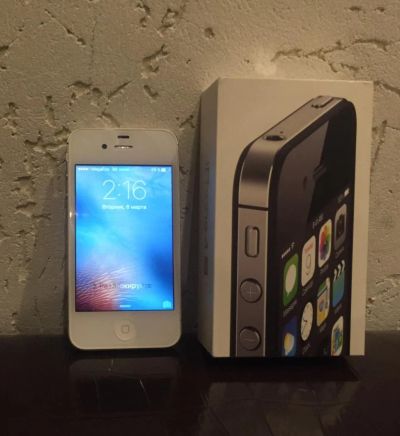 Лот: 11133815. Фото: 1. iPhone 4s 8gb rus. Смартфоны