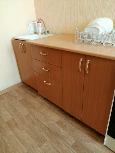 Лот: 11108644. Фото: 1. Продам кухонный гарнитур низ... Кухонные гарнитуры