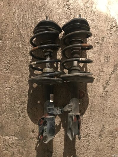 Лот: 15092985. Фото: 1. Стойки в сборе Toyota Caldina... Ходовая, подвеска, рулевое управление