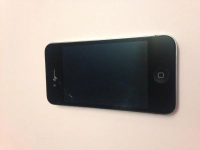 Лот: 4901049. Фото: 1. Iphone 4 32 Gb black (полный комплект... Смартфоны