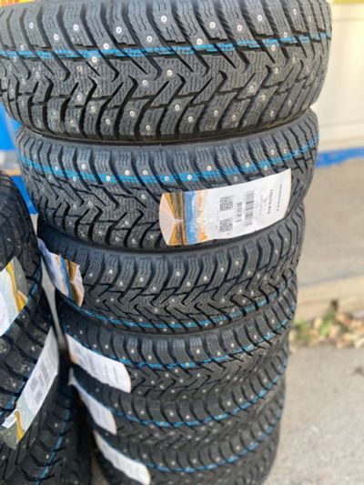 Лот: 20933954. Фото: 1. Зимняя резина 175/70 R-13 " Nokian... Шины