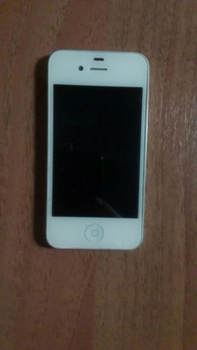Лот: 8595246. Фото: 1. iPhone 4s 16gb. Смартфоны