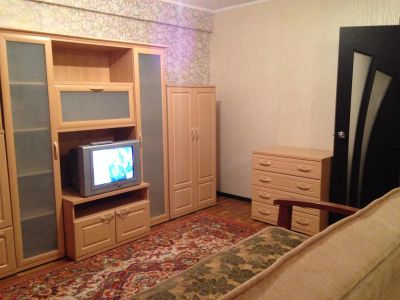 Лот: 3910812. Фото: 1. Сдам 1 комн квартиру мкр "Яблони... Квартиры, студии