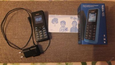 Лот: 6612009. Фото: 1. Мобильный телефон Nokia 105 (черный... Кнопочные мобильные телефоны