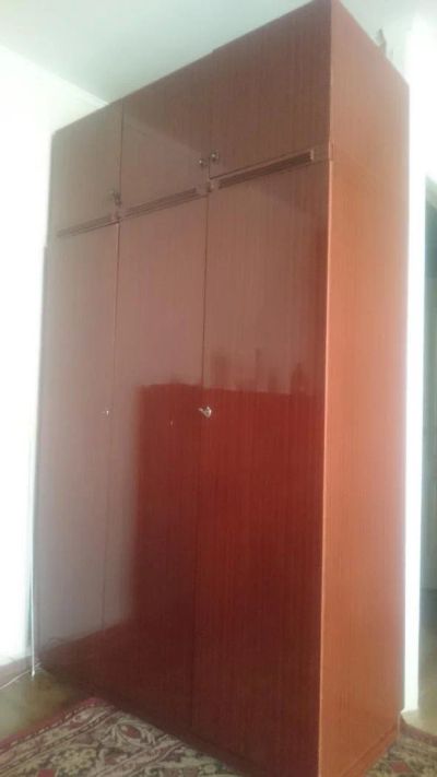Лот: 8170821. Фото: 1. Шкаф большой лакировынный. Шкафы, шкафы-купе