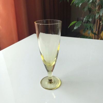 Лот: 17788518. Фото: 1. Советский бокал из желтого стекла... Кружки, стаканы, бокалы