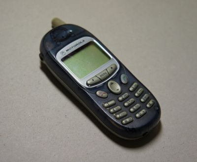 Лот: 14485350. Фото: 1. Телефон Motorola T190. Кнопочные мобильные телефоны