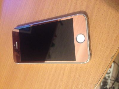 Лот: 7832136. Фото: 1. Iphone 5s 16 gb GOLD. Смартфоны