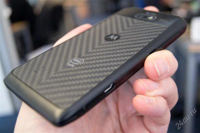 Лот: 2282698. Фото: 1. Motorola RAZR i. Процессор 2000МГц... Смартфоны