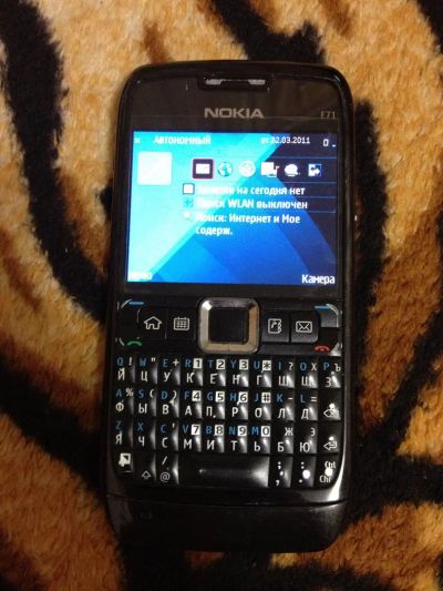 Лот: 3173875. Фото: 1. Nokia e71. Кнопочные мобильные телефоны