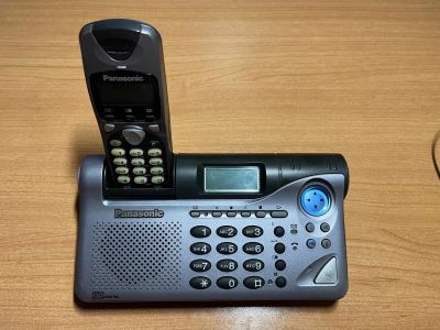 Лот: 18863857. Фото: 1. Телефон с автоответчиком Panasonic. DECT и радиотелефоны