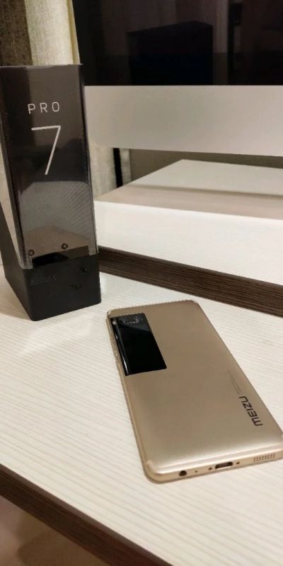 Лот: 15609588. Фото: 1. Meizu pro 7. Смартфоны