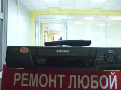 Лот: 3999000. Фото: 1. видеомагнитофон panasonic nv-sd225eu. Видеомагнитофоны