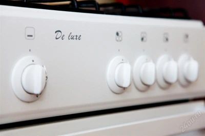 Лот: 783031. Фото: 1. Плита газовая De Luxe 5040.05г. Плиты, духовые шкафы, варочные поверхности