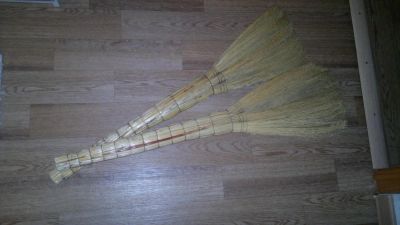 Лот: 5451351. Фото: 1. Веники,2 шт. натур.сорго. Другое (домашний быт)