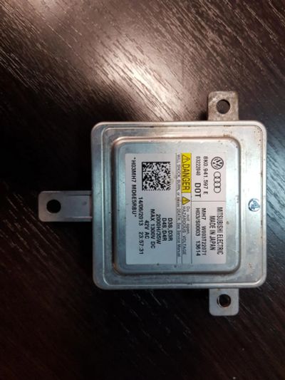 Лот: 10790543. Фото: 1. Блок розжига Audi 8K0941597E. Электрооборудование