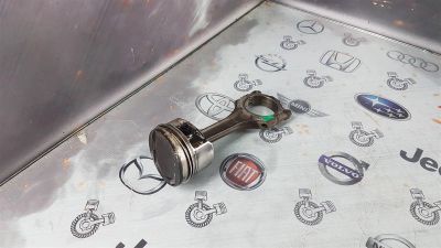 Лот: 23588447. Фото: 1. Шатун Volkswagen Touareg BMX 022198401... Двигатель и элементы двигателя
