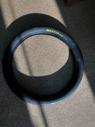Лот: 18621616. Фото: 1. Покрышка bmx maxxis m-treao. Запчасти