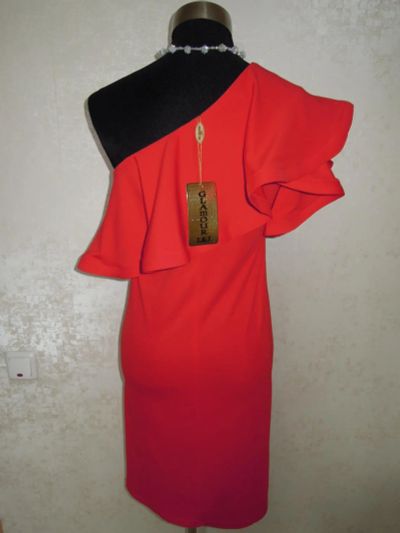 Лот: 7782981. Фото: 1. новое шикарное красное/алое платье... Платья