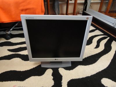 Лот: 13877057. Фото: 1. Монитор LG L1715s. ЖК-мониторы