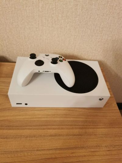 Лот: 19179049. Фото: 1. Xbox Series S гарантия + подписка. Консоли