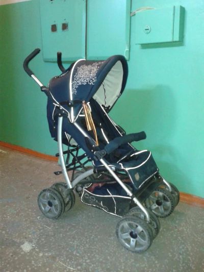 Лот: 4121919. Фото: 1. Прогулочная коляска Heike Hauck... Коляски