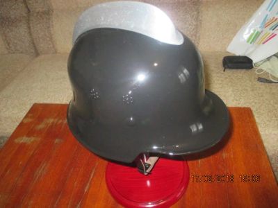 Лот: 11074413. Фото: 1. Шлем пожарный, 30-40 г.г. feuerschutzpolizei. Обмундирование